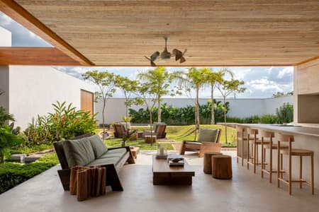 CASA M+JP
